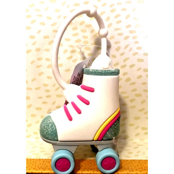 roller skate Pocketbac HOLDER SLEEVE Bath & Body Works NWT white pink green