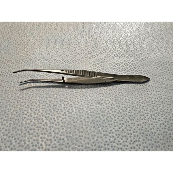 Miltex 18-782 Ophthalmic Surgical Eye Dressing Forceps 8mm Serrated Jaws X 4" L