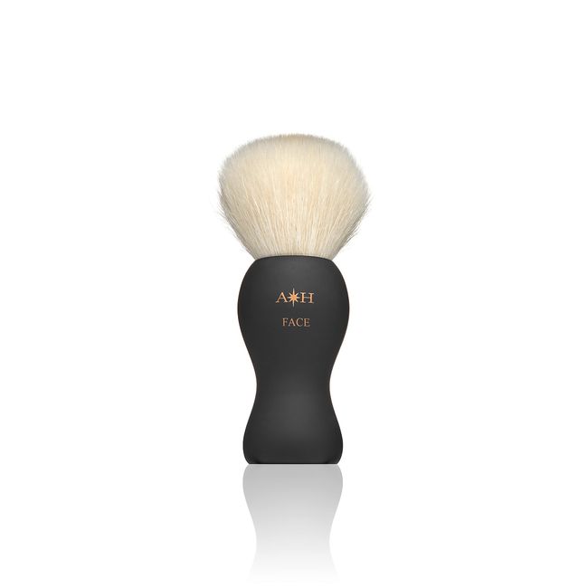 Amanda Harrington London The Face Buffer Brush