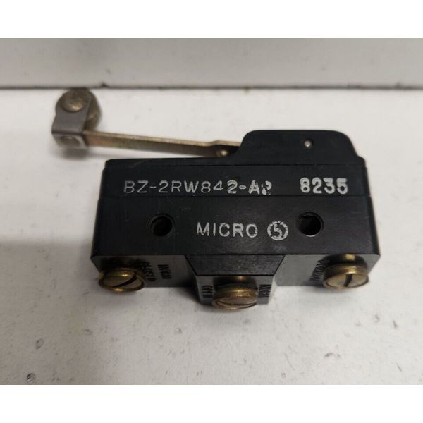 NEW OLD STOCK! MICRO-SWITCH 15A 480V ROLLER LEVER LIMIT SWITCH BZ-2RW842-A2