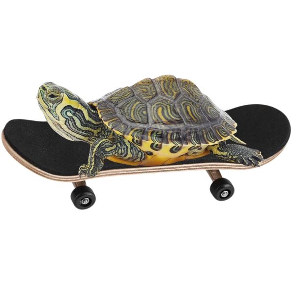 KUNBIUH Turtle Pet Toy Mini Skateboard，Turtle Fast Skate Accessory Funny Pet Turtles Playing and Training Toy Mini Walking Skateboards Parrot Reptile Skateboard Toys (Black)