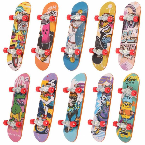 QINIFIFY Finger Skateboard, 6 Pieces Finger Skate Professional Mini Fingerboards Finger Skateboarding Skatepark Toy Game Decoration for Skateboard Lovers Gifts for Children