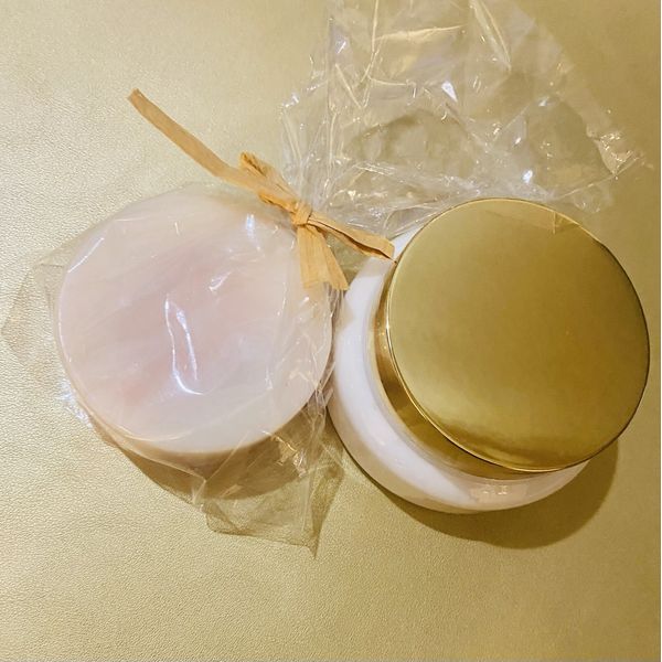 SIGNATURE Moisture Soufflé & Serenity Cleanse Bar