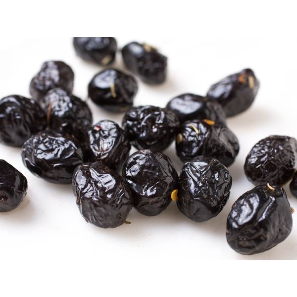 Dry Oil Cured Black Olives - 1 lb