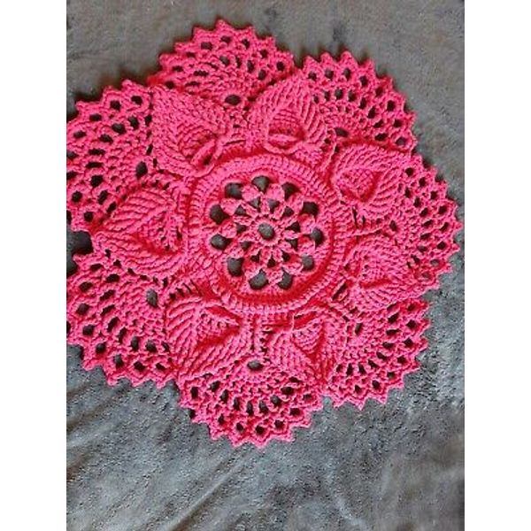 78cm  Designer hand made crochet Chunky carpet rug mat Bright Pink T-shirt Yarn