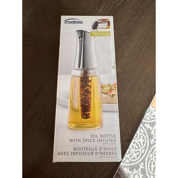 Trudeau 2-in-1 Oil And Vinegar Bottle With Dripless Spout New In box