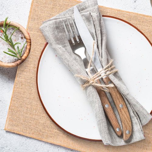 Preboun 5 Pcs 20 x 20'' Burlap Squares Multipurpose Natural Burlap Fabric Burlap Centerpiece Burlap Placemats Farmhouse Gardening Country Crafts for Home Weddings Kitchen Table Decorations