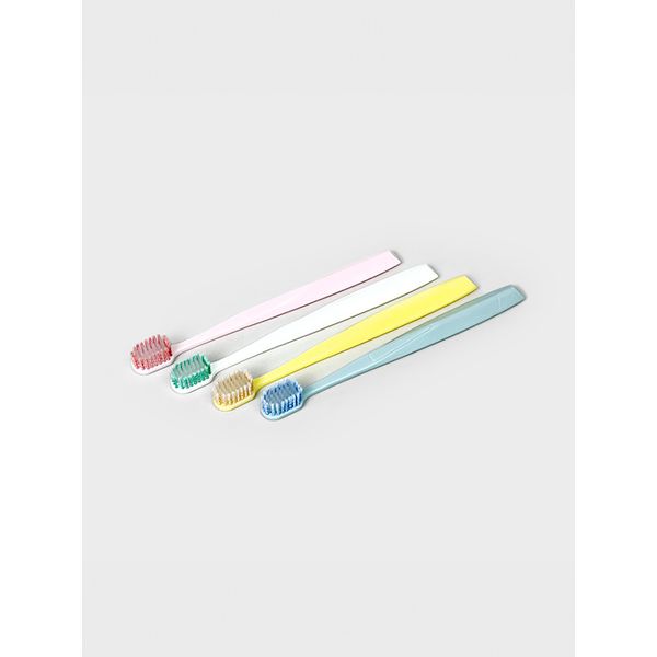 Two-tone spiral toothbrush set of 4