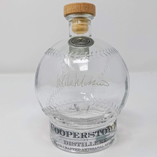 Cooperstown Distillery Mike Mussina National Baseball Hall of Fame Licensed Engraved Signature Series Decanter | 750mL