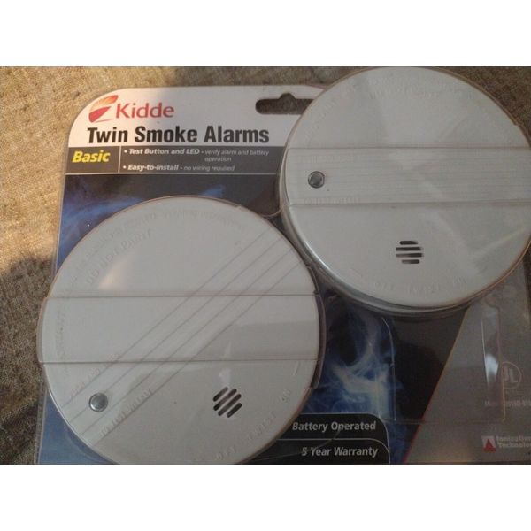 Kidde Twin 2 Pack Smoke Alarms Basic Model 0915D-018 Smoke Detector USED 2 pack!