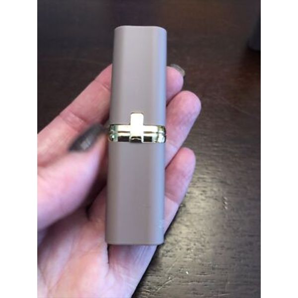 Loreal Colour Riche Highly Pigmented Lipstick Red 20RD00