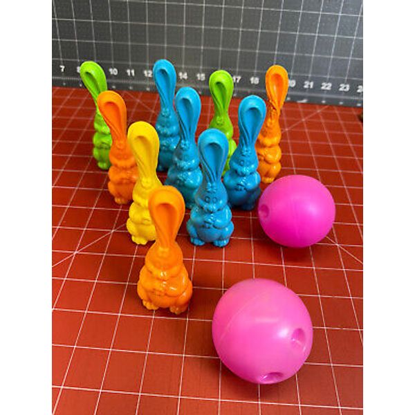 Plastic Tabletop Bowling Set Easter Rabbits Bunny Basket Gift Novelty Toy