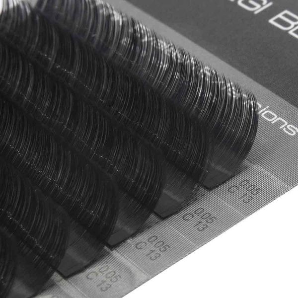 Mink Lashes (Vegan) | 0.05 D 17mm-18mm (Mix Tray)
