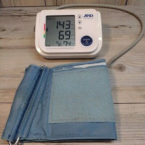 AND UA-1020 Auto Blood Pressure Monitor Machine Upper Arm Heart Rate Health