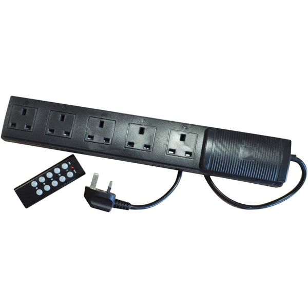 Eagle 5-Gang Extension Lead with Remote Control