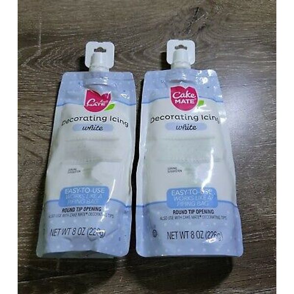 (2)  Cake Mate Decorating Icing Pouch 8 oz White, Round Tip Opening.