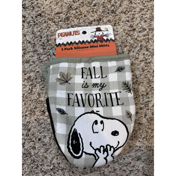 PEANUTS Snoopy 2 Pack Mini Oven Mitts Fall Is My Favorite Plaid Autumn Leaves