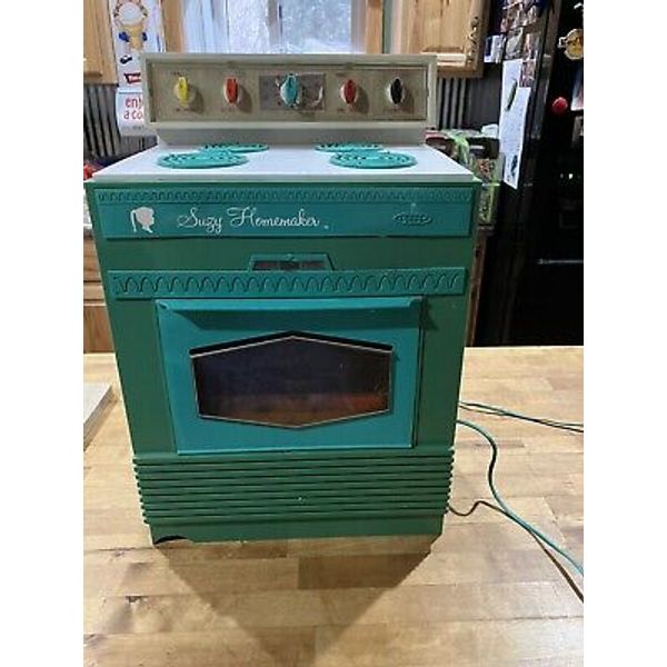 Vintage Topper Toys Suzy Homemaker Ez Bake Electric Oven 19” High