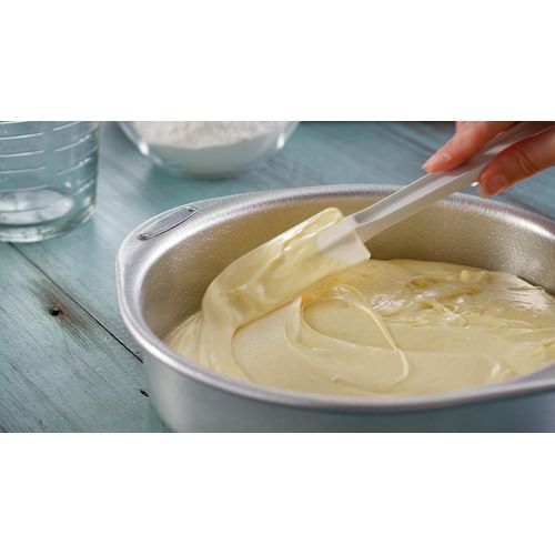 Doughmakers 9" Round Cake Commercial Grade Aluminum Bake Pan, Silver