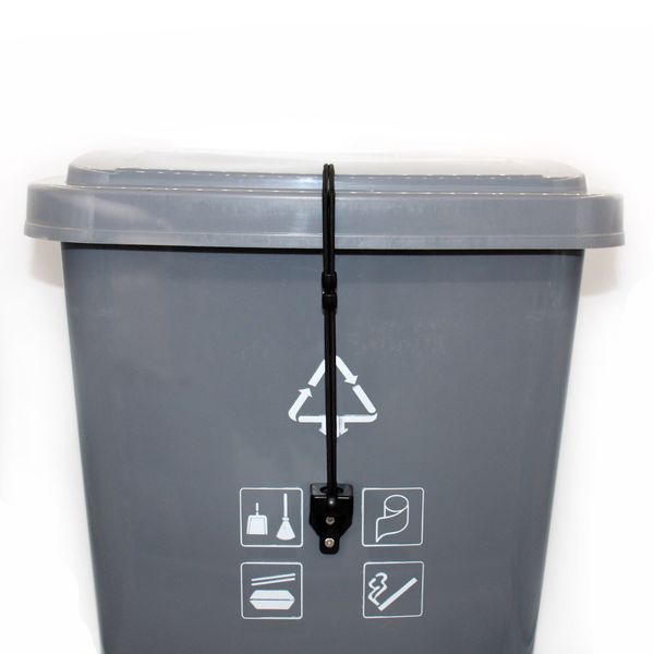 Outdoor Trash can lid lock garbage can security keep wildlife Alimals pets safe