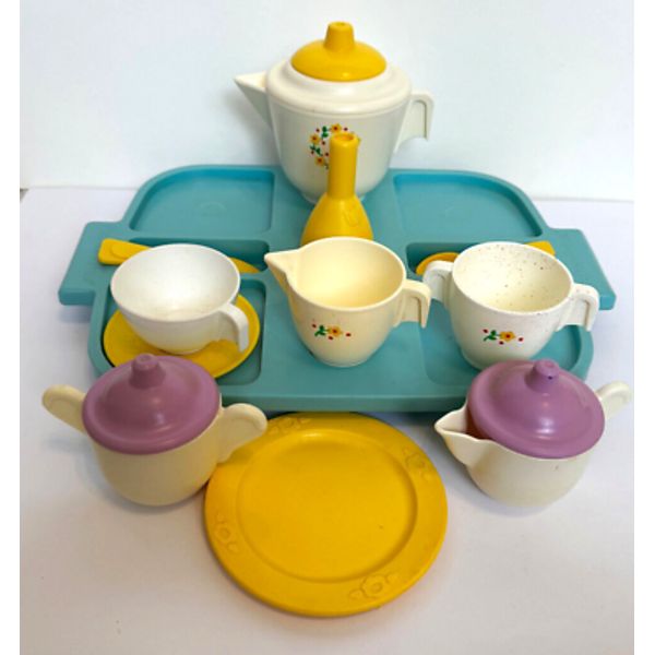 VTG FISHER PRICE Kitchen FUN PLAY #681 Dinner Teapot TEA Tray Cream Sugar VASE