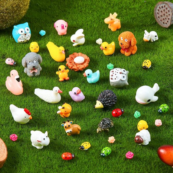 Skylety 100 Pcs Mini Resin Animals Tiny Miniature Animals Mini Animals Figures Tiny Resin Trinkets Marine Aquarium Ornaments Dollhouse Decorations for DIY Tank Potted Garden Landscape Accessory