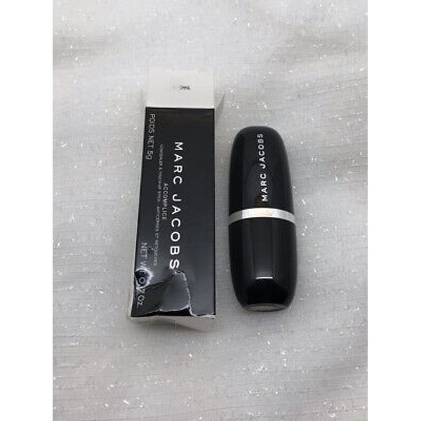 Marc Jacobs Accomplice Concealer & Touch Up Stick Shade Deep #59 0.17 oz. READ
