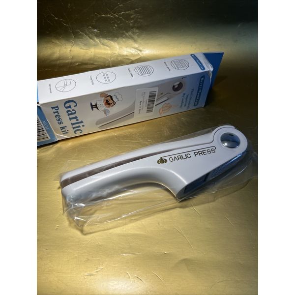 Three and one multifunction garlic press