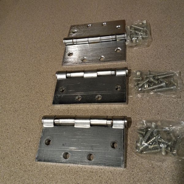 Door Hinges (3 per box)