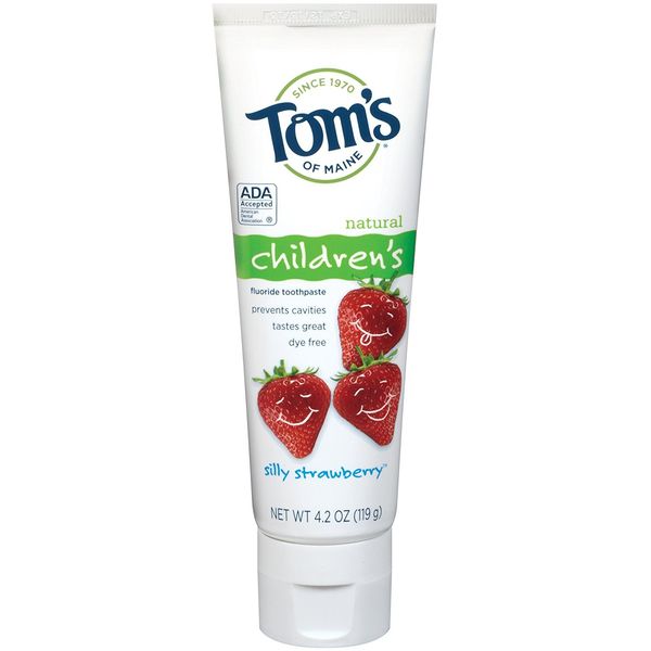 Tom's of Maine Children's Natural Fluoride Toothpaste, Silly Strawberry 4.2 oz (Pack of 5)