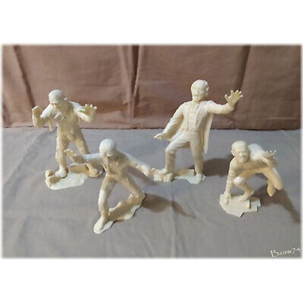 Universal Monsters Marx: The Mummy, Phantom (Without Mask), Wolfman & Hunchback