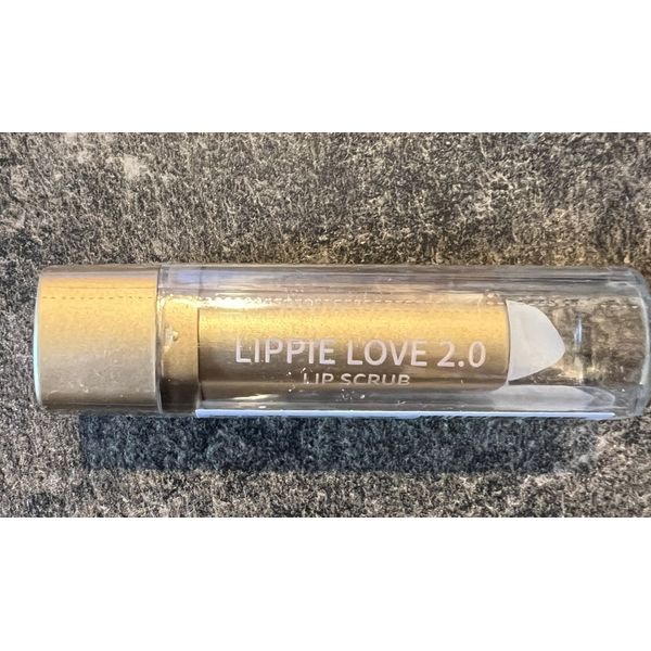 Manna Kadar Beauty Lippie Love Lip Scrub