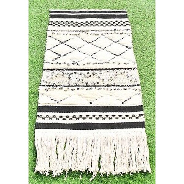 1.5X3.5 Ft. Rug Living Room Decor Mat Hippie Carpet Black & White Runner New Rug