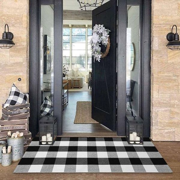 Rustic Buffalo Plaid 27"x44" Farmhouse Door Mat – Black and White Charm