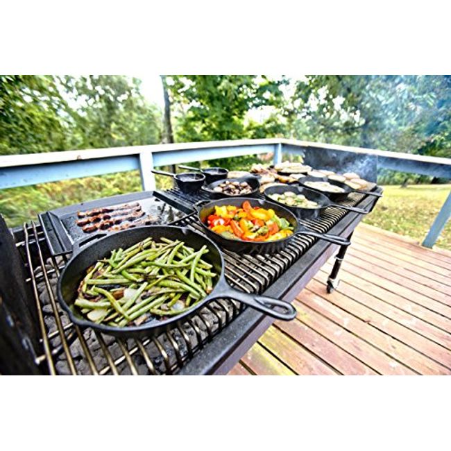 Lodge 10.5 inch Seasoned Cast Iron Reversible Grill/Griddle