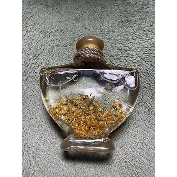 AROMA ART GOLD ESSENCE LUXURY 8 OZ SCENTED BATH OIL 24 KARAT GOLD LEAF