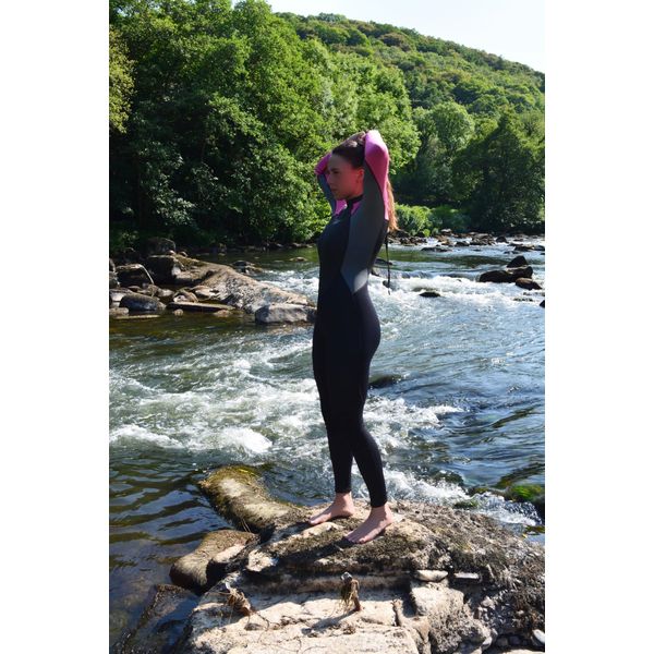 Childs full wetsuit (JL, Black/Pink)