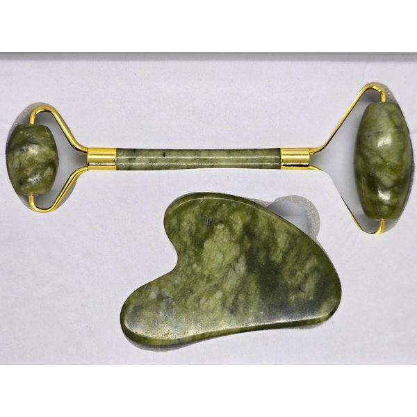 Jade Roller Gua Sha Set，Natural Face Roller Skin Care Tools for Puffy Eyes Relief Anti Aging (xiuyan Jade)