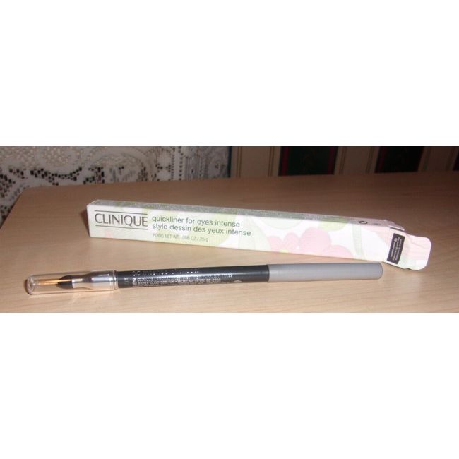 Clinique Quickliner for Eyes Intense 05 Intense Charcoal NEW IN BOX