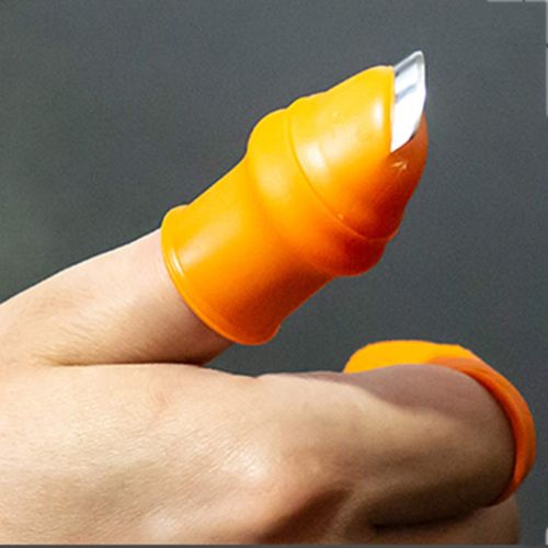 Time Pawnshop Fruit and Vegetable Picking Potted Plants Trim Silicone Thumb Knife Set Picking Portable Knife Garden Tools