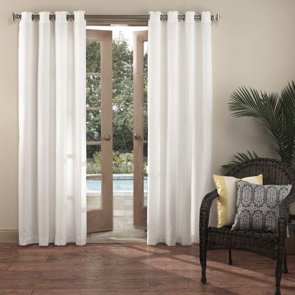 Sun Zero Sailor Indoor/Outdoor UV Protectant Room Darkening Curtain One Panel