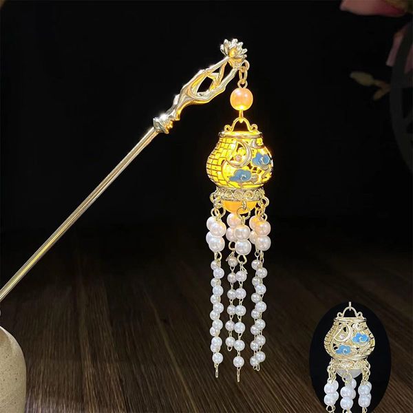 Hollowing out Lantern Pearl Pendants Hairpins Hair Stick, Chinese Coiled Hair Antique Hair Pin Alloy Chopsticks Hair Accessories (Hand)