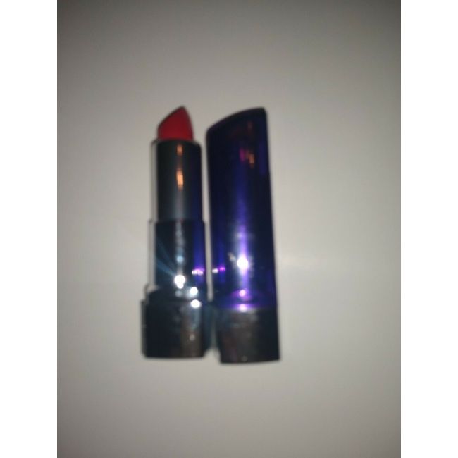 Rimmel  505 RED ALERT moisture renew