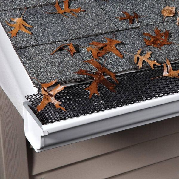 3 Ft. Mesh Gutter Guard Screen, Snap-In Black Metal, Leaf Cover Block