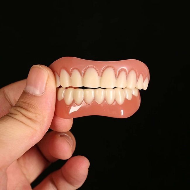 MVDIS_UP 2 upper and lower jaw dentures quickly lock your teeth and bring back a confident smile