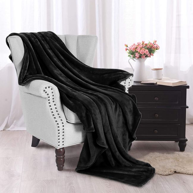 Black throws for discount beds