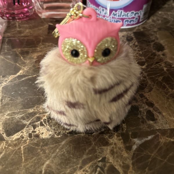 New Bath and Body Works Hand Sanitizer Owl Pom PocketBac Holder