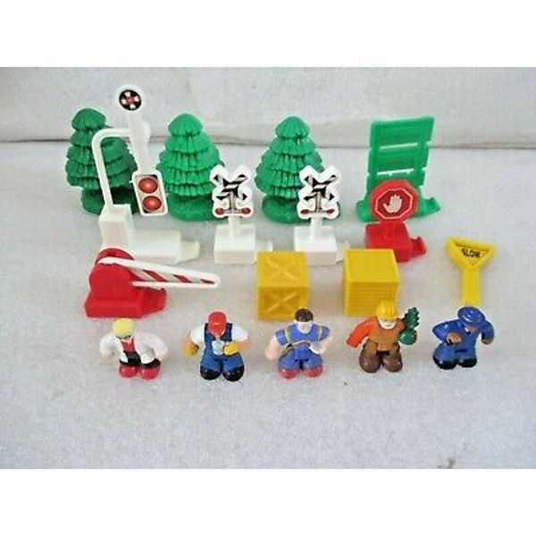 LOT 17 Pc Fisher Price GeoTrax Street Accessories Stop Signs Trees Figures