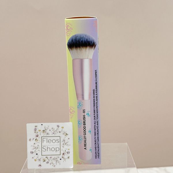 KimChi Chic A Really Good Foundation Brush -  Authentic