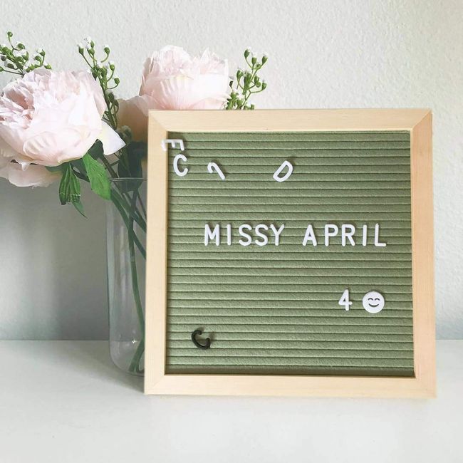 Letter Board, Bulletin Board, Alphabet Board, Message Board, Sign, Cork Board, Photography Accessories, Children, Photography, Baby Shower, Moon, Age Photo, Commemorative Photo, Interior 9.8 x 9.8